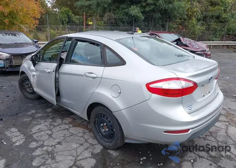 2019 Ford Fiesta S z USA, uszkodzony, nr VIN 3FADP4AJ5KM109748